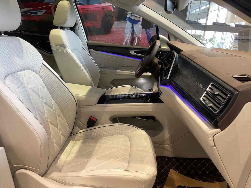 Volkswagen Viloran 2025 Luxury. Mua bán Ô tô tại Quận 5 Tp Hồ Chí Minh được đăng bởi Kim Loan Volkswagen Golden  hình 7