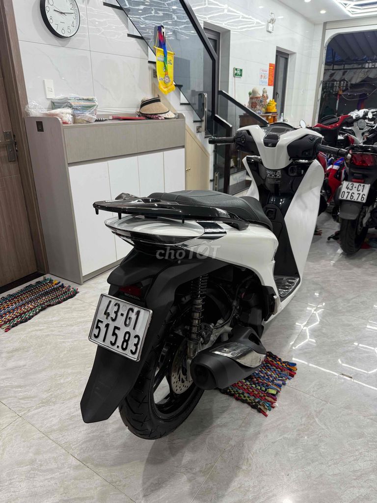 Honda SH 125 2022 белый Вьетнам