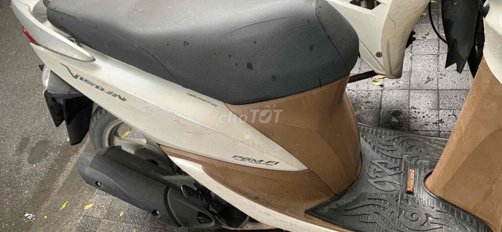 Vision 2014 - Giá 6 triệu, về độ lại áo là chạy ok. Mua bán Xe máy tại Quận Bình Thạnh Tp Hồ Chí Minh được đăng bởi Phan Thanh Ngân hình 3