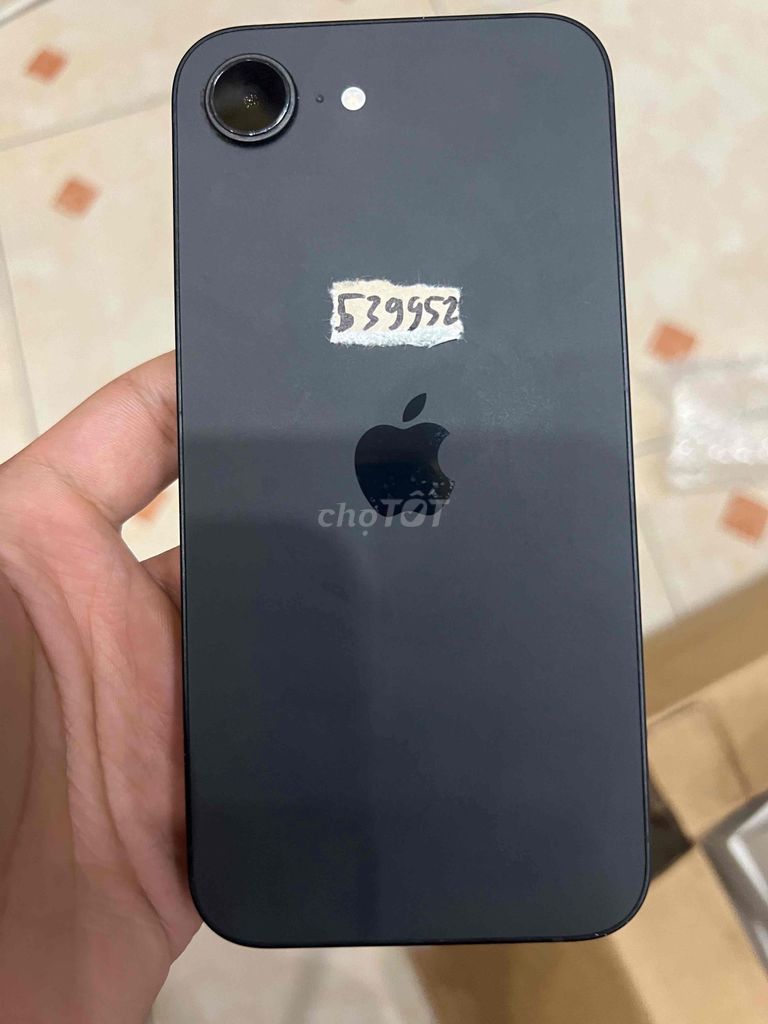 iPhone 16e Đen Đã sử dụng. Mua bán Điện thoại tại Quận Cầu Giấy Hà Nội được đăng bởi Bùi Việt Hoàng hình 1