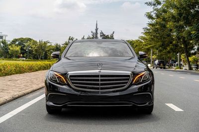 Bán Mẹc E200 Model 2019 đẳng cấp doanh nhân. Mua bán Ô tô tại Quận 7 Tp Hồ Chí Minh được đăng bởi tuấn anh