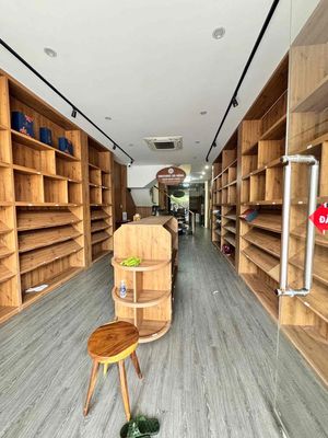 Аренда · 4 комн. · 100 м² · Quận Hải Châu, ул. Đường Lê Thanh Nghị
