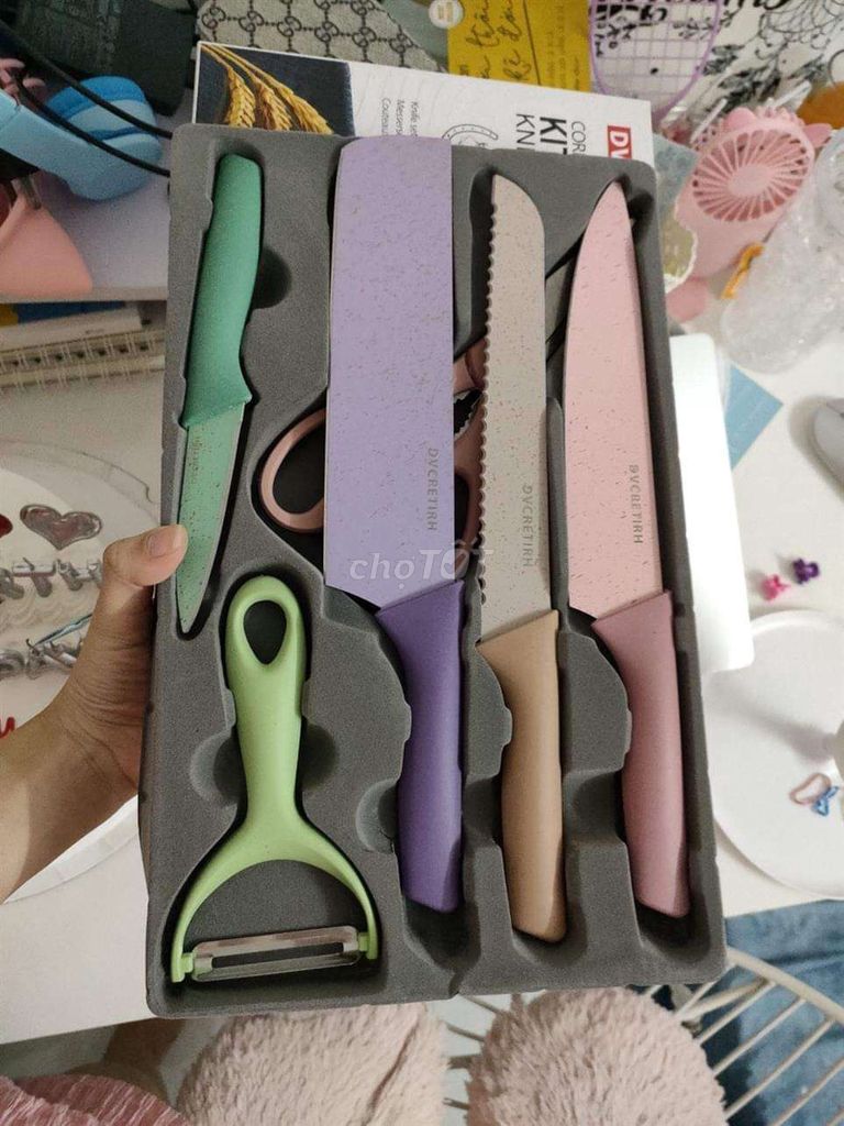 Bộ dao nhà bếp 5 món Thép không gỉ. Mua bán Dụng cụ nhà bếp tại Quận 3 Tp Hồ Chí Minh được đăng bởi Linh gia dụng hình 1