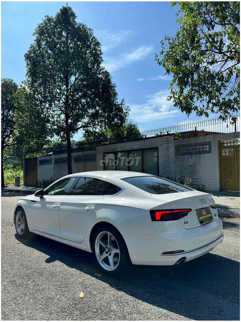 Audi A5 Sportbach Sản xuất 2017 Đklđ 2018 1 chủ. Mua bán Ô tô tại Thành phố Dĩ An Bình Dương được đăng bởi Nguyễn Sơn Auto hình 4