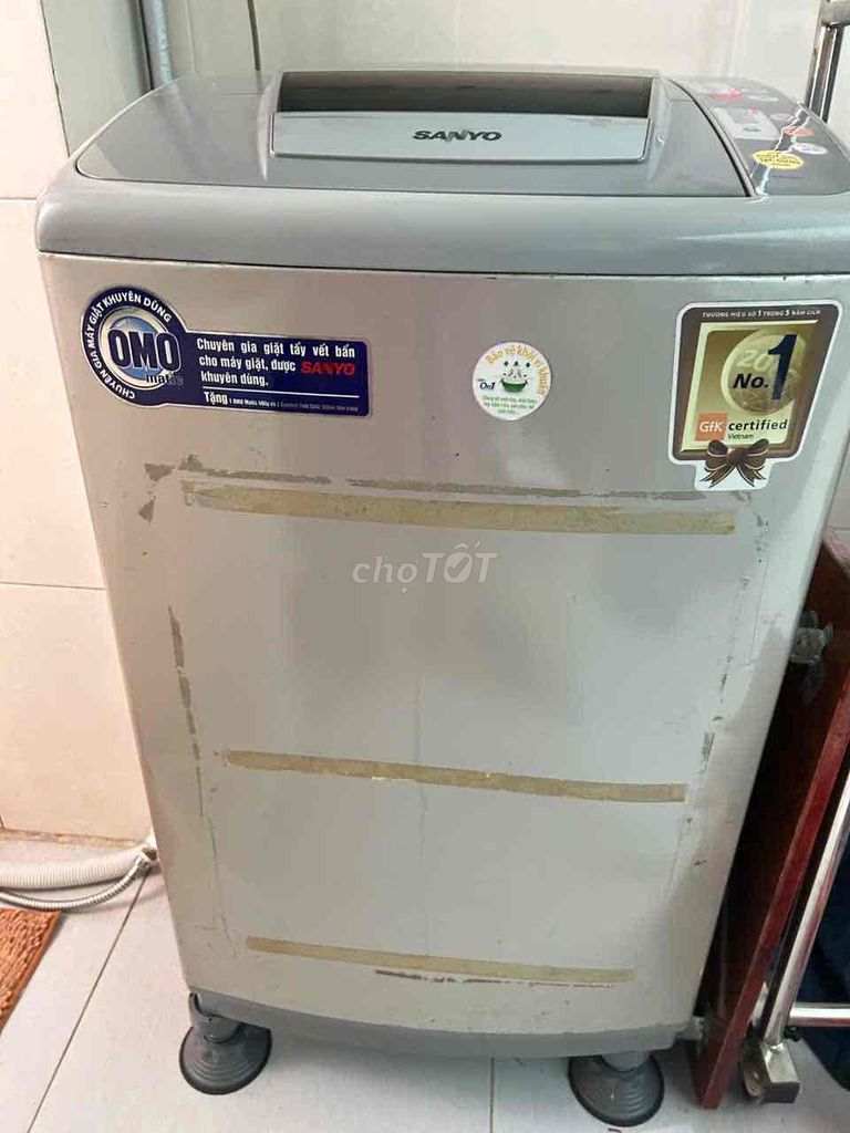 thanh lý máy giặt sanyo 7Kg đang xài