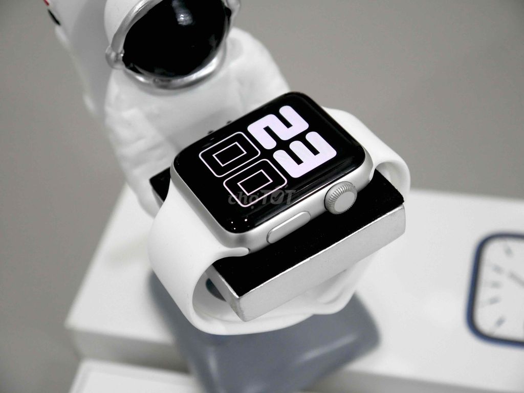 Apple Watch Series 3 38mm Trắng 99%. Mua bán Thiết bị đeo thông minh tại Quận Gò Vấp Tp Hồ Chí Minh được đăng bởi KHÁNH HUNTER hình 3