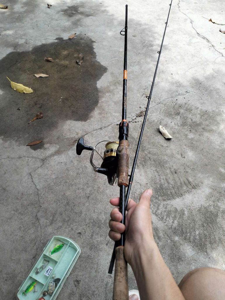 Cần câu cá Lk Cá mập máy Shimano FX 4000. Mua bán Đồ thể thao, Dã ngoại tại Thành phố Vinh Nghệ An được đăng bởi Trần Bình hình 1
