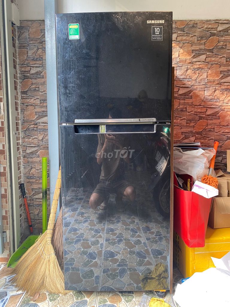 Tủ lạnh Samsung 208 Lít. Mua bán Tủ lạnh tại Huyện Cần Giuộc Long An được đăng bởi Lâm hình 1