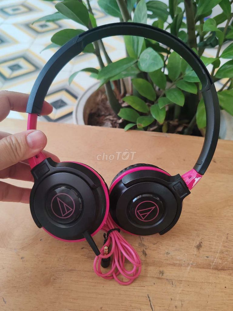 Tai nghe chụp tai Audio-Technica có dây 3.5mm. Mua bán Tivi, Âm thanh tại Quận 7 Tp Hồ Chí Minh được đăng bởi Vy Vy hình 1