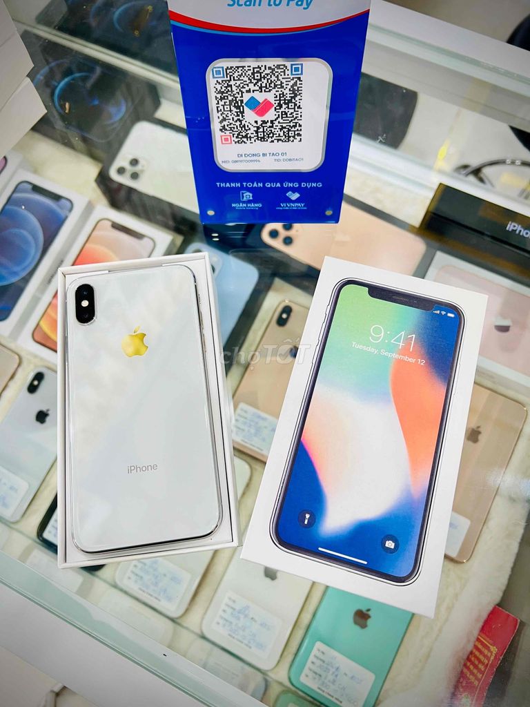 lPhone X 64GB Silver