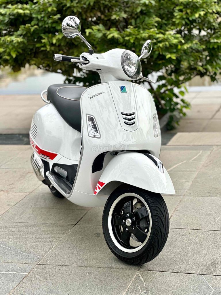 🇨🇮🇨🇮Supper GTS 125cc. ABS 2 Kênh. Ngay Chủ. Mua bán Xe máy tại Quận Gò Vấp Tp Hồ Chí Minh được đăng bởi VESPA ĐỨC NGUYỄN  hình 3
