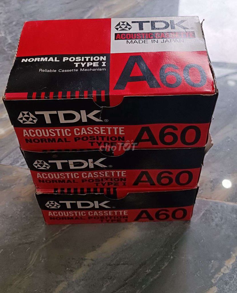 Băng Cassette còn nguyên hộp