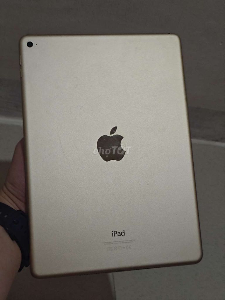Apple iPad Air 2 32GB Vàng Đã sử dụng. Mua bán Máy tính bảng tại Quận 4 Tp Hồ Chí Minh được đăng bởi Phúc Wine hình 1
