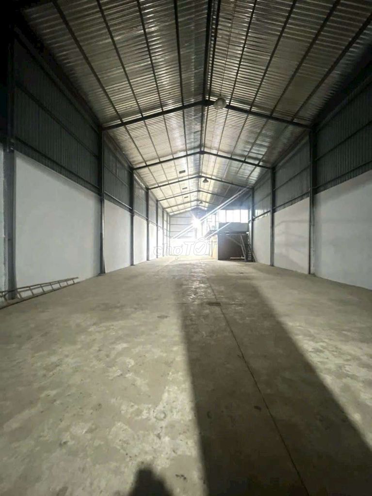 KHO XƯỞNG GIÁ RẺ 500M2, CÓ VĂN PHÒNG, ĐIỆN 3PHA, SX,CHỨA HÀNG,GIÁ 42TR