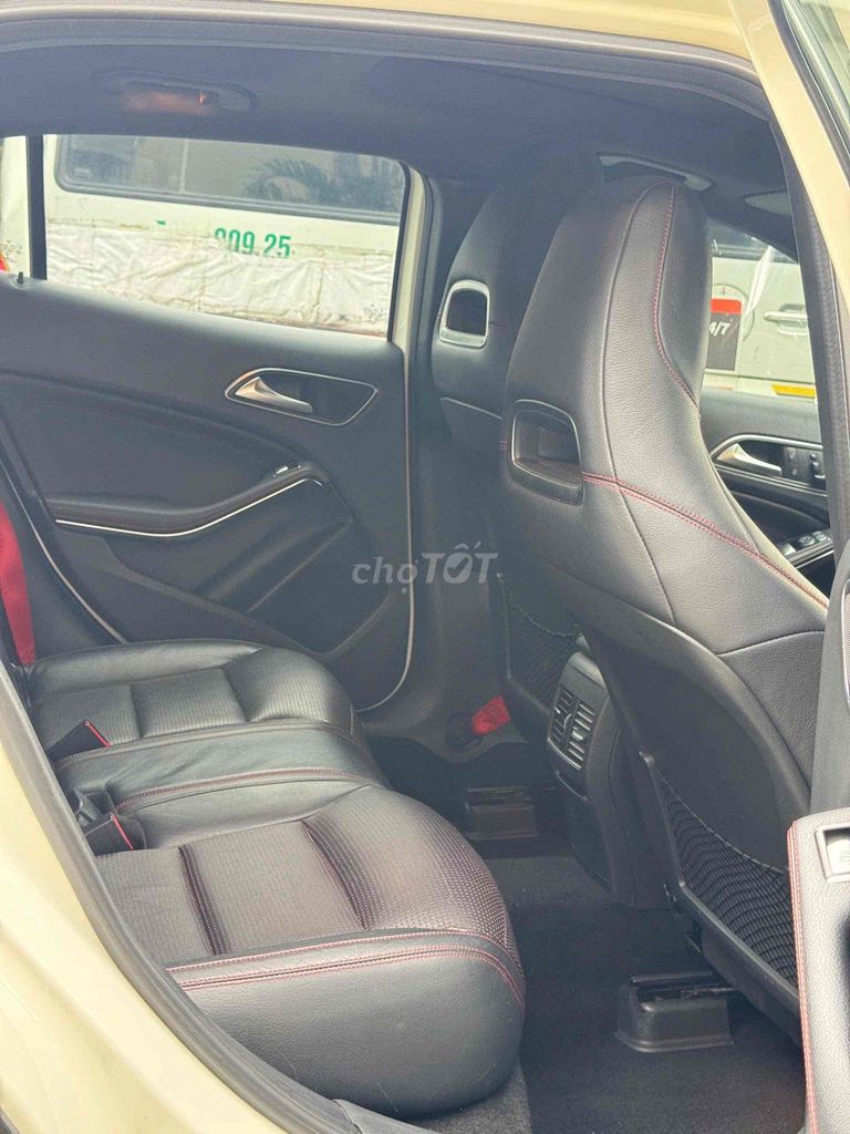 Mercedes Benz GLA Class 2015 AMG 45 4Matic - 88016. Mua bán Ô tô tại Quận 12 Tp Hồ Chí Minh được đăng bởi Le Thanh Tùng hình 7