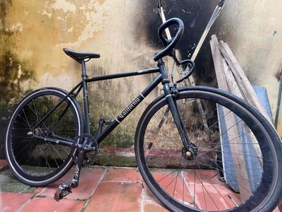 Bán xe đạp fixgear cũ. Mua bán Xe đạp tại Thành phố Bắc Giang Bắc Giang được đăng bởi Duong Duc