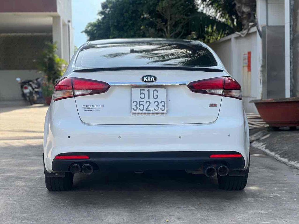 Kia Cerato 2017 2.0 AT - 85000 km. Mua bán Ô tô tại Thành phố Qui Nhơn Bình Định được đăng bởi Tiến hình 3