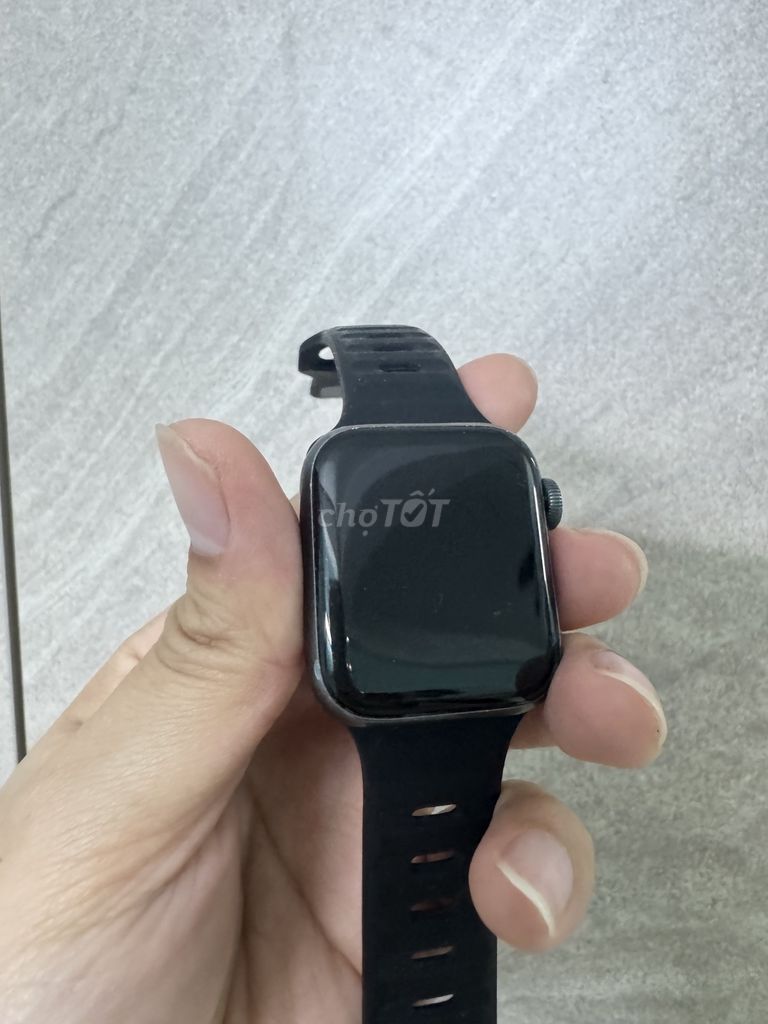 apple watch sr5 màu đen size 40mm - nhôm - gps