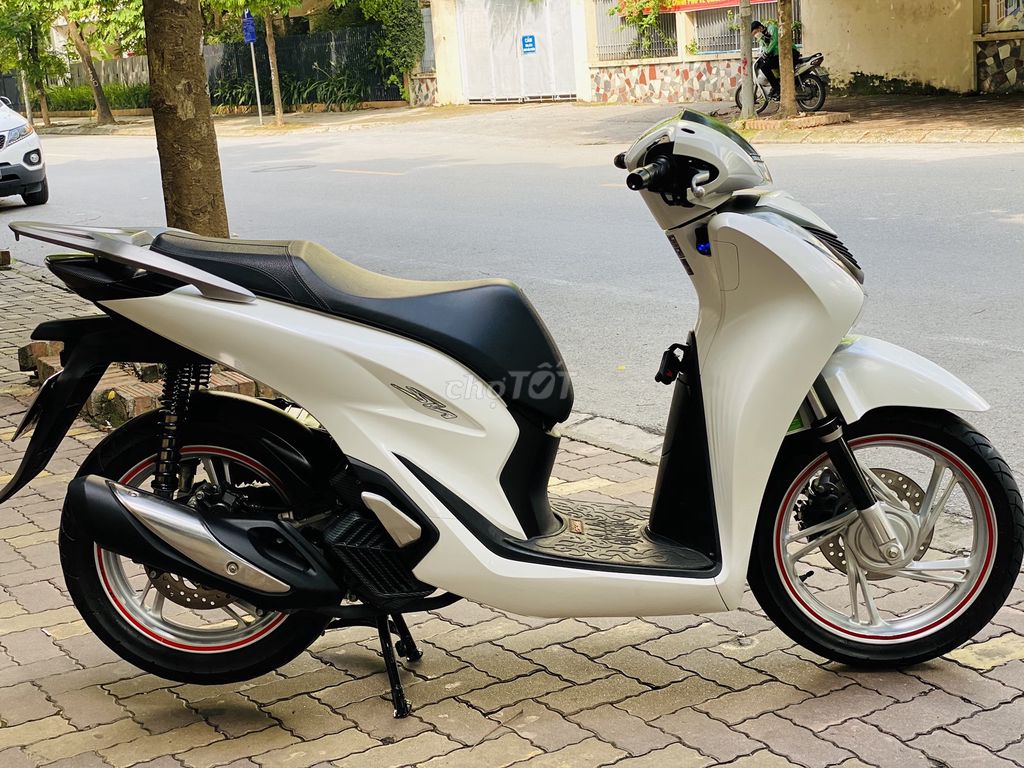 HONDA SH 125 ABS 2024 CÓ HỖ TRỢ TRẢ GÓP 2024. Mua bán Xe máy tại Quận Nam Từ Liêm Hà Nội được đăng bởi Hà Thanh hình 6
