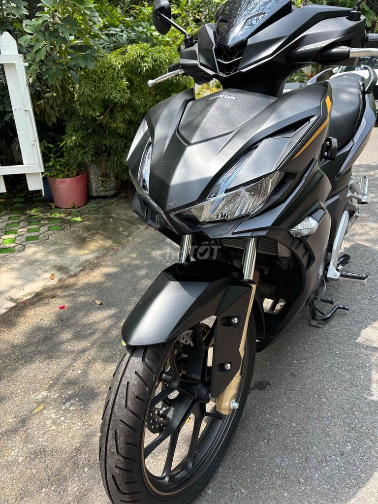 Honda Winner V4, мотоцикл с механической КПП, пробег 2 460 км