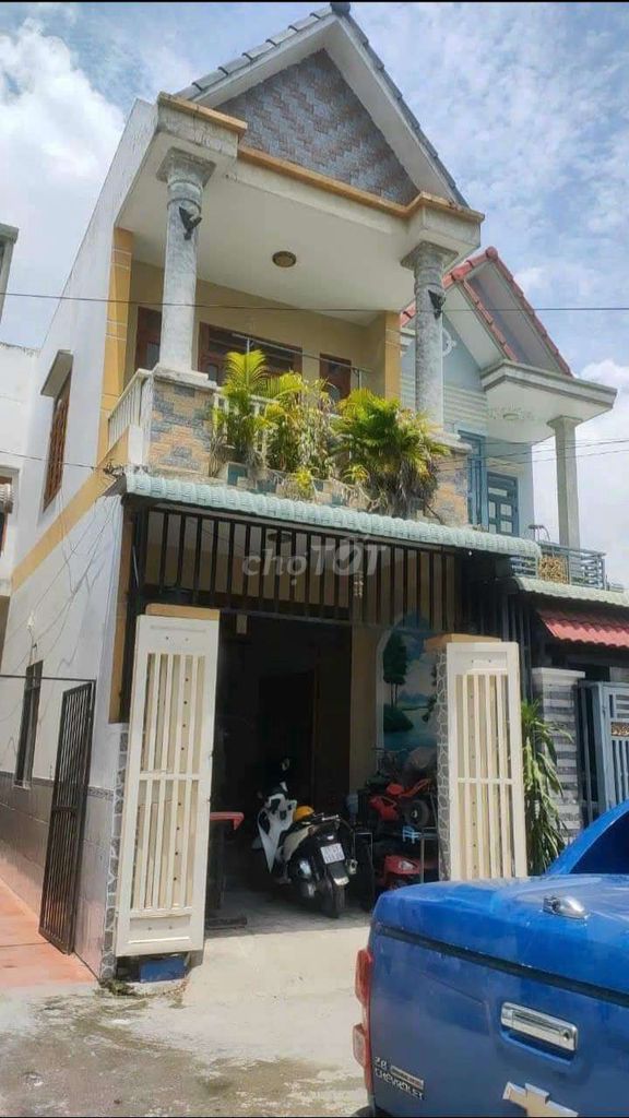 Chính chủ tôi cần bán gấp căn nhà ngay  Nguyễn Hữu Trí - SHR - 975 TR
