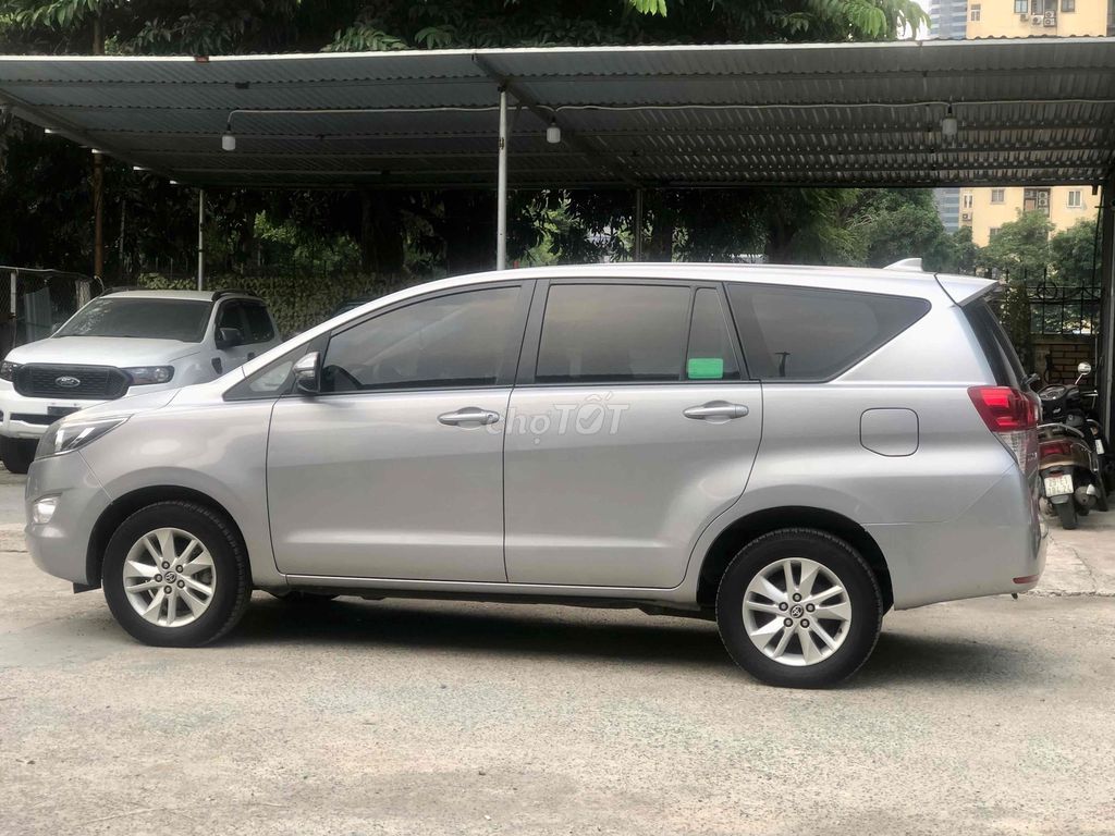 Toyota Innova 2020 2.0 E Số sàn Bạc