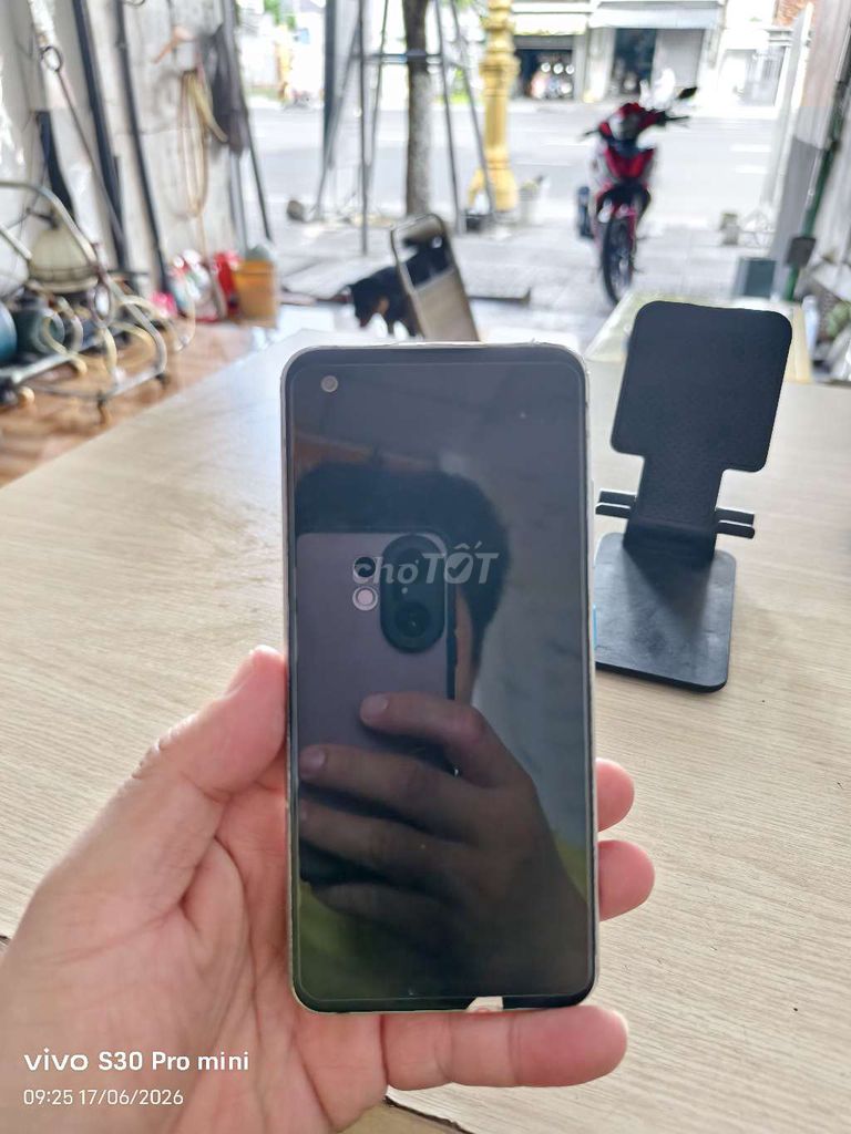 Asus Zenfone Bạc. Mua bán Điện thoại tại Huyện Hòa Thành Tây Ninh được đăng bởi Thai Anh Thu hình 1
