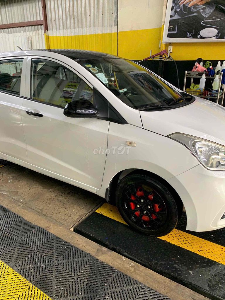 Hyundai Grand i10 2018 Sedan 1.2 MT - 220000 km. Mua bán Ô tô tại Quận 12 Tp Hồ Chí Minh được đăng bởi Danh Nguyen hình 4