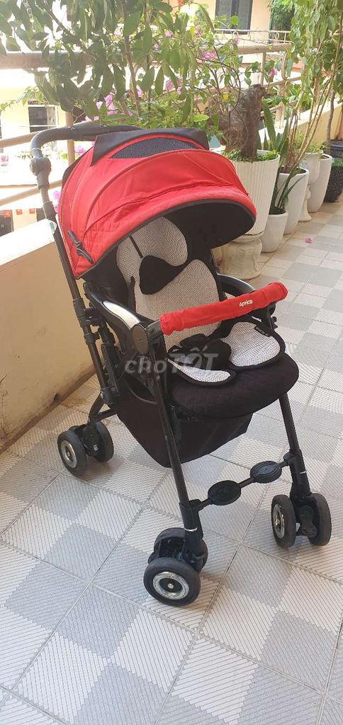 Xe đẩy Aprica Đỏ gấp gọn. Mua bán Mẹ và bé tại Quận Sơn Trà Đà Nẵng được đăng bởi quang hình 1