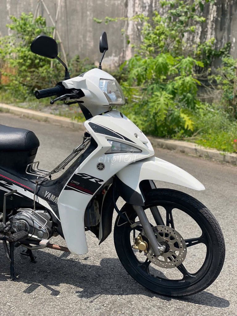 Xe máy Yamaha Sirius FI 2017 trắng đen. Mua bán Xe máy tại Huyện Trảng Bom Đồng Nai được đăng bởi Của Hàng Xe Máy U Phong hình 4