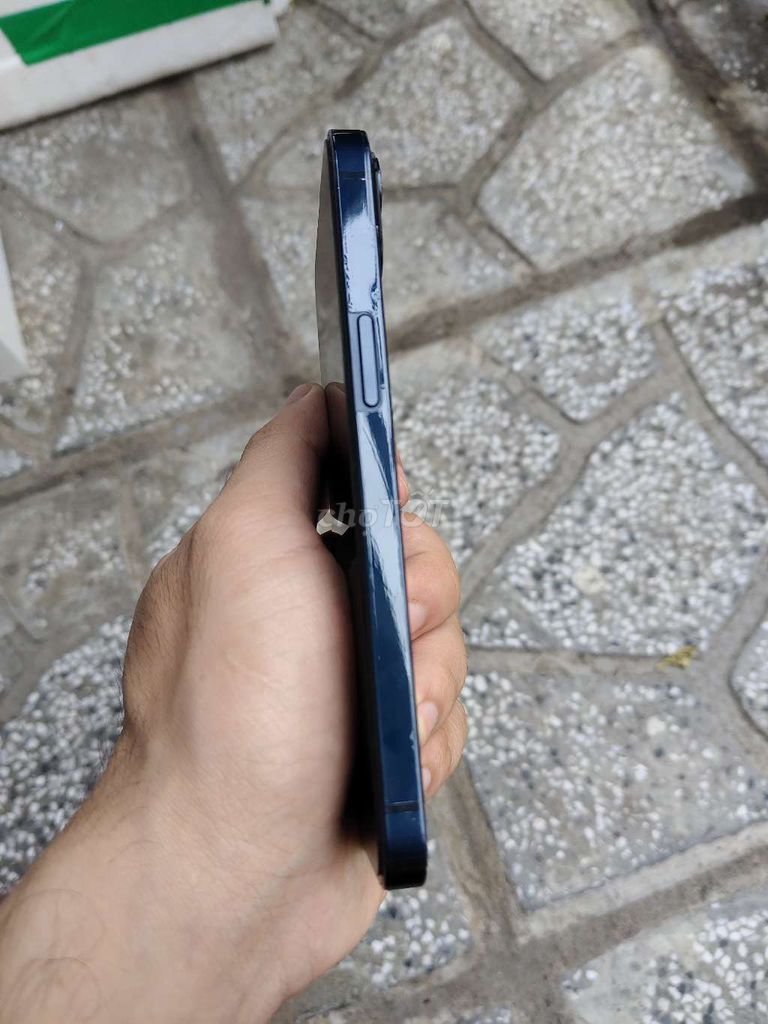 iPhone 13. Mua bán Điện thoại tại Huyện Trảng Bom Đồng Nai được đăng bởi thành đạt hình 1
