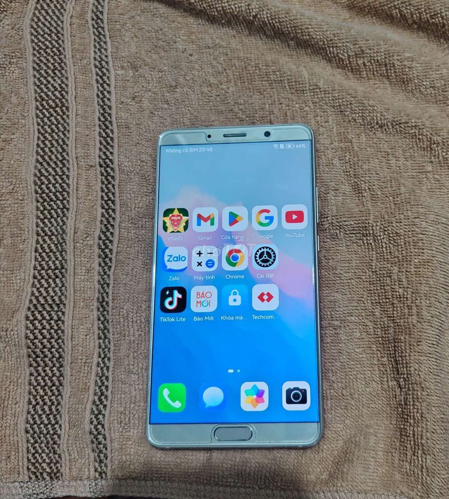 Huawei Mate 10 Bạc Đã qua sử dụng. Mua bán Điện thoại tại Quận Tân Phú Tp Hồ Chí Minh được đăng bởi Nguyen Hieu Minh hình 1