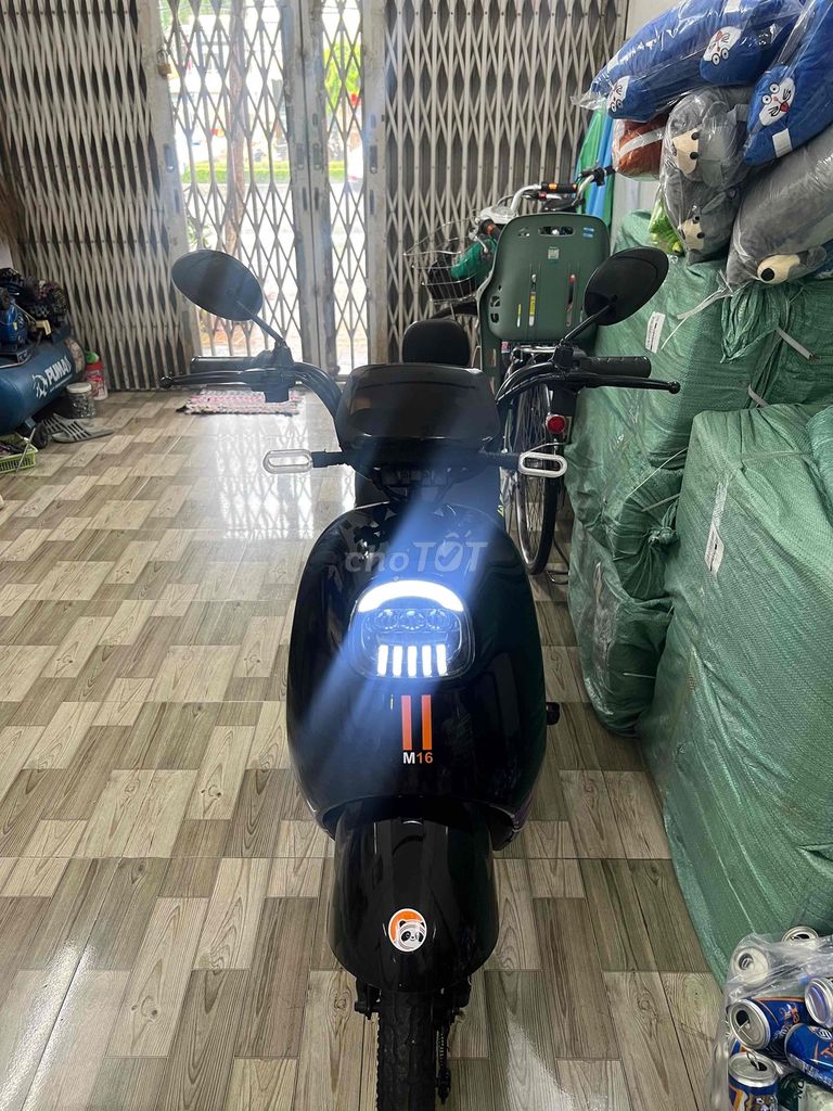 Em thanh lý xe đạp điện còn 95 % xe đẹp. Mua bán Xe điện tại Quận Ninh Kiều Cần Thơ được đăng bởi Cầm Đồ Cường Thịnh  hình 2