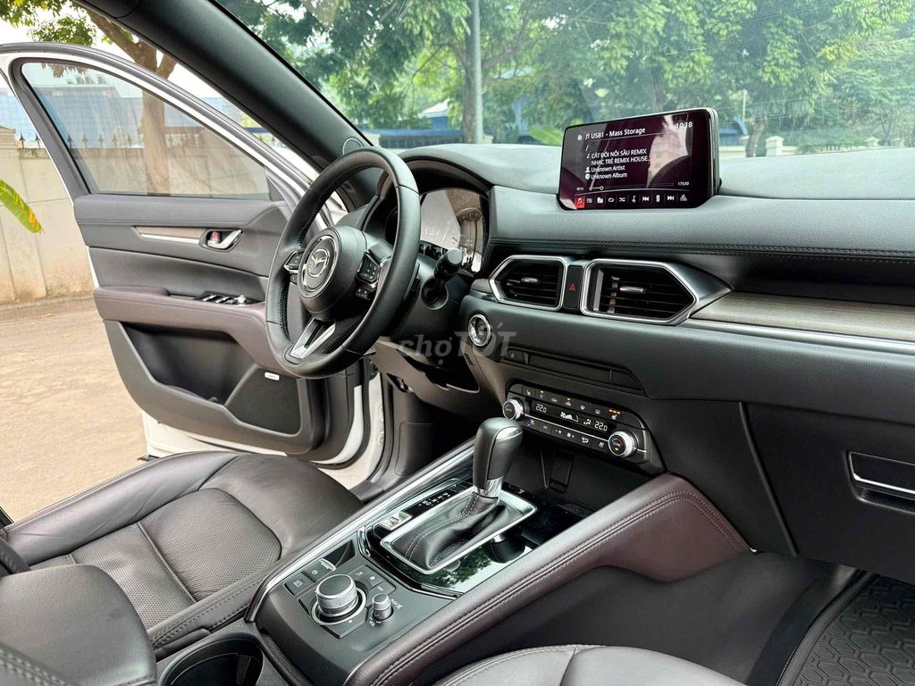 Mazda CX5 2023 2.0 Premium Exclusive 30000 km. Mua bán Ô tô tại Quận Cầu Giấy Hà Nội được đăng bởi Vũ Kiên hình 11