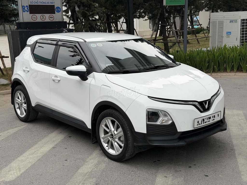 VinFast VF5 Plus 2025 Trắng 20000 km. Mua bán Ô tô tại Quận Hai Bà Trưng Hà Nội được đăng bởi Mr Thọ hình 2