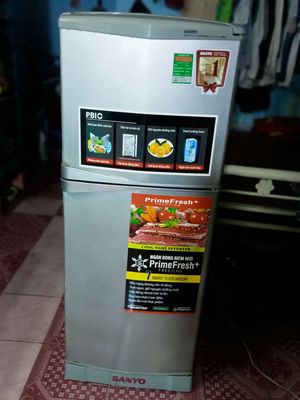 Bán tủ lạnh quạt gió Sanyo nguyên zin 💯% Sài OK. Mua bán Tủ lạnh tại Quận Tân Phú Tp Hồ Chí Minh được đăng bởi Đam luyen