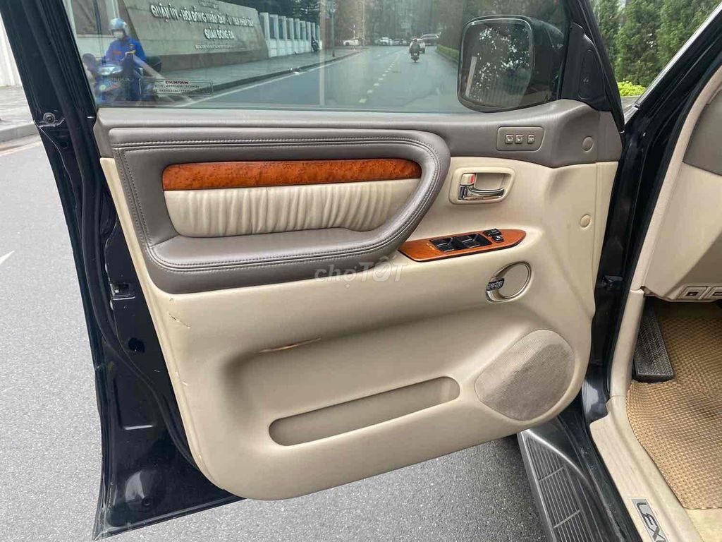 Lexus LX 470 2007- 135000 km nhập mới từ Mỹ. Mua bán Ô tô tại Quận Thanh Xuân Hà Nội được đăng bởi Anh Trung hình 9