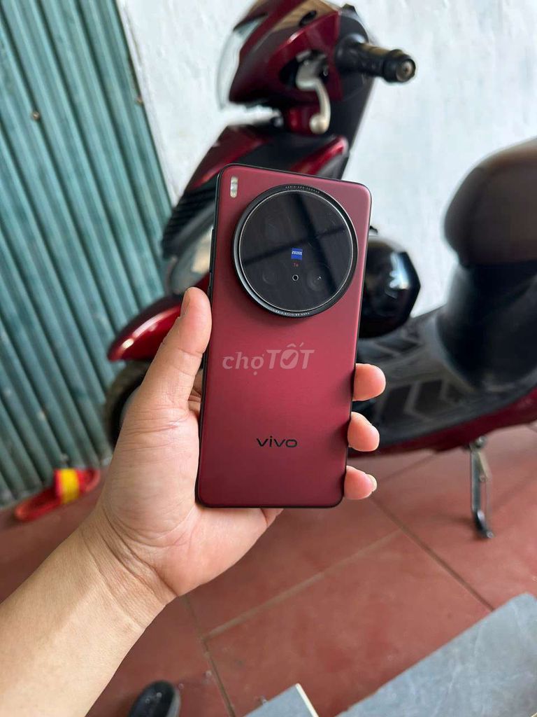 Vivo X200u 16GB/512GB Đỏ 99%. Mua bán Điện thoại tại Huyện Ea H'leo Đắk Lắk được đăng bởi bến đỗ hình 1