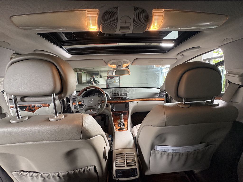 Mercedes Benz E Class 2008 E280 - 113000 km. Mua bán Ô tô tại Thành phố Thủ Đức Tp Hồ Chí Minh được đăng bởi Hung hình 4