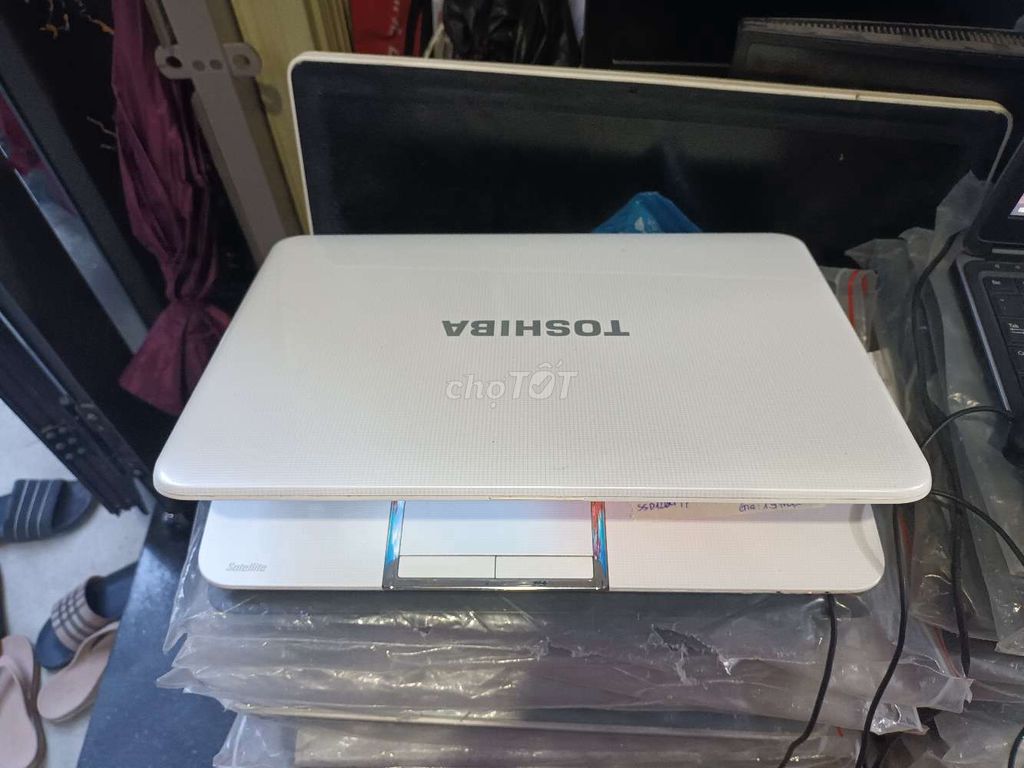 Khách nâng cấp máy nên nhờ ra đi giúp máy y hình. Mua bán Laptop tại Quận Hải Châu Đà Nẵng được đăng bởi NGUYỄN ĐĂNG LÝ hình 4