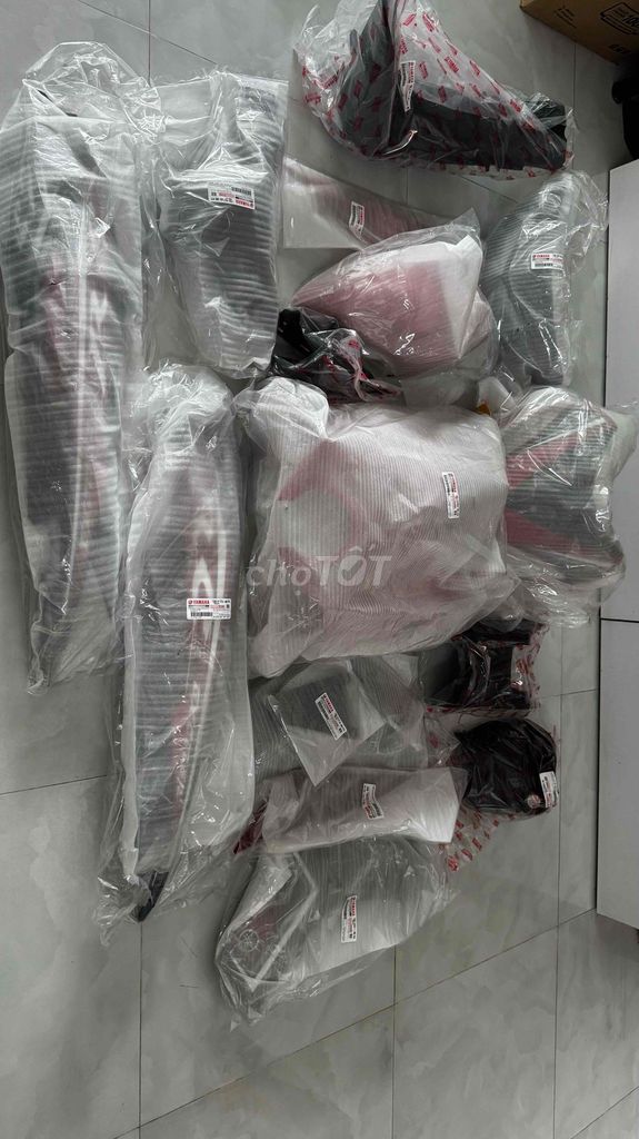 FULL DÀN ÁO EX10 + TEM XE CHÍNH HÃNG NEW 100%. Mua bán Phụ tùng xe tại Thành phố Tây Ninh Tây Ninh được đăng bởi Dương Phúc Duy hình 1