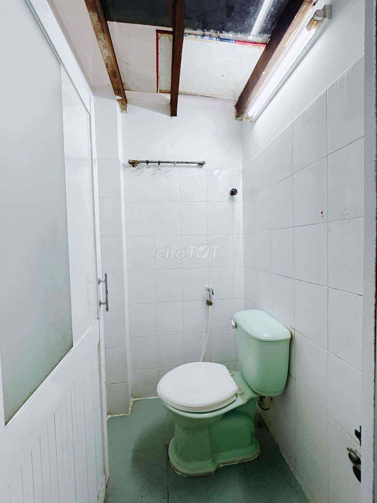 Q4, Tôn Đản, 4 Tầng, Ngang 3 x 8, Khu Dân Cư Hiện Hữu, 3.99 Tỷ Đường Tôn Đản, Phường 4, Quận 4, Tp Hồ Chí Minh Quận 4 Tp Hồ Chí Minh