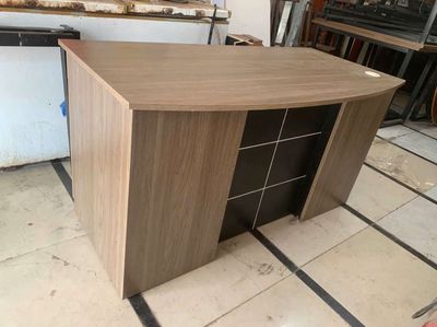 Bán 6 bàn trưởng phòng. Mua bán Bàn ghế tại Quận Bình Thạnh Tp Hồ Chí Minh được đăng bởi Hàng qua sử dụng