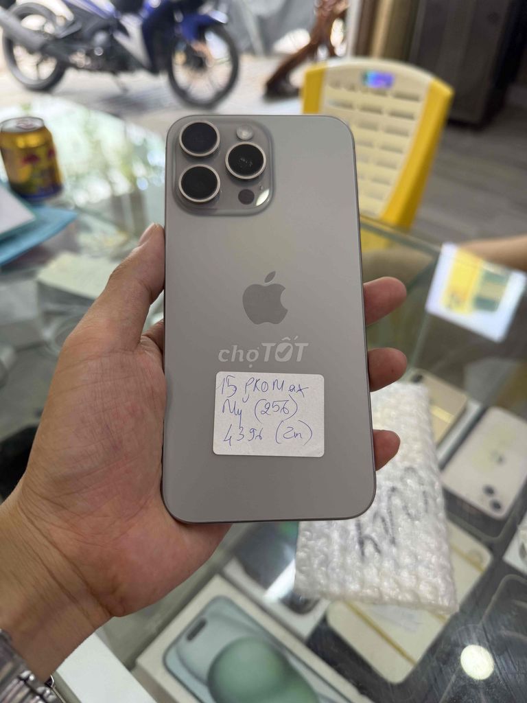 Apple iPhone 15 Pro Max 256GB Xám đẹp. Mua bán Điện thoại tại Quận Hải Châu Đà Nẵng được đăng bởi Hoàng Táo 273 Nguyễn Hoàng hình 1