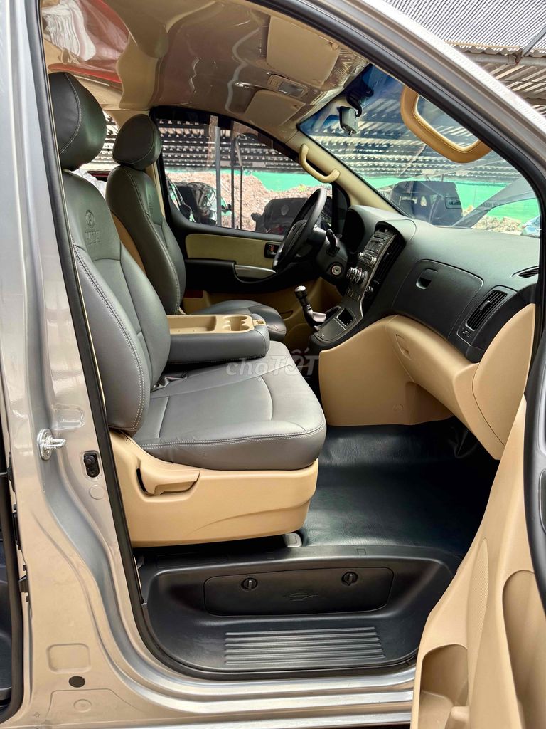 Hyundai Grand Starex 2015 máy dầu 9 chỗ. Mua bán Ô tô tại Quận Gò Vấp Tp Hồ Chí Minh được đăng bởi Bình An Ôtô  hình 10