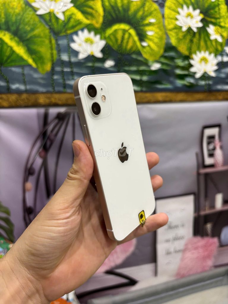 Apple iPhone 12 128GB Trắng Quốc tế. Mua bán Điện thoại tại Quận Bắc Từ Liêm Hà Nội được đăng bởi Cửa hàng Bính Táo hình 1