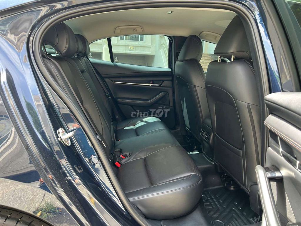 Mazda 3 2022 1.5L Luxury - 27000 km. Mua bán Ô tô tại Thành phố Thủ Đức Tp Hồ Chí Minh được đăng bởi Em Đạt Xe Lướt hình 14