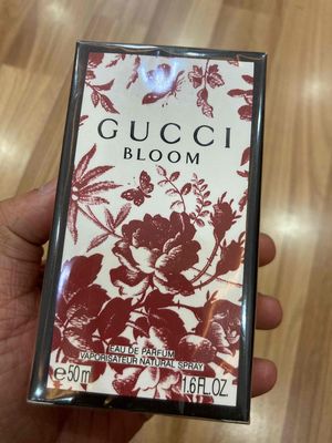 Nước hoa Gucci Bloom hồng