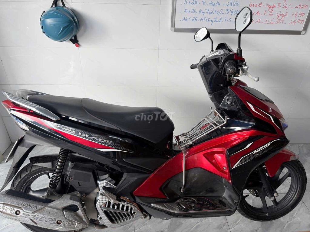 Honda AirBlade 2019 124cc красно-черный
