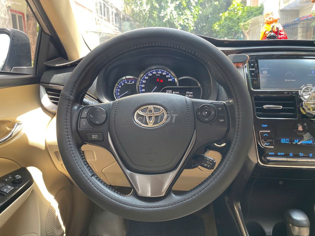 Автоматический номер Toyota Vios 2021, золотой песок, 30 000 км